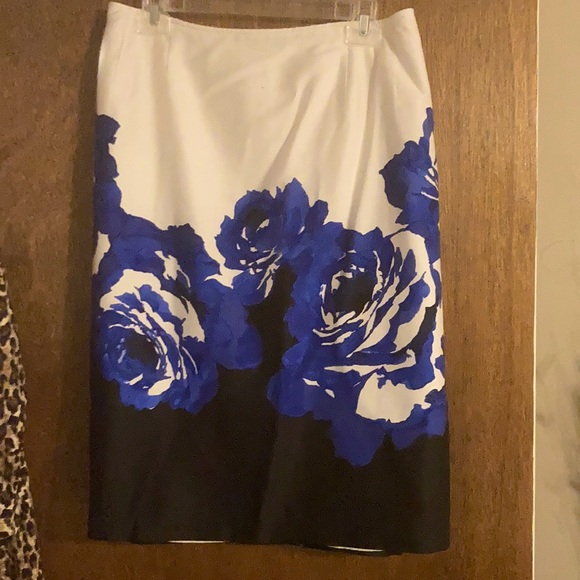 Catos cobalt blue black and white floral skirt - Picture 1 of 4